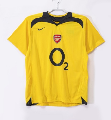 Arsenal 2005/2006 away retro shirt  Henry