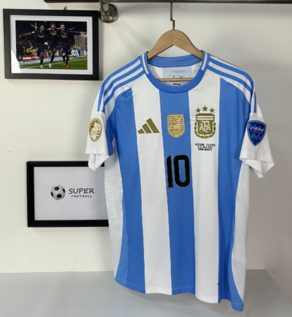 Argentina 2024 home shirt Messi