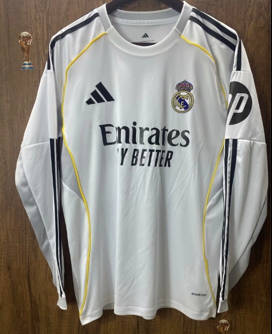 Real Madrid 2025/2026 home shirt (long sleeve)
