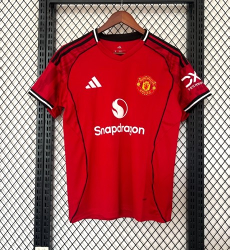 Manchester United 2025/2026 home shirt