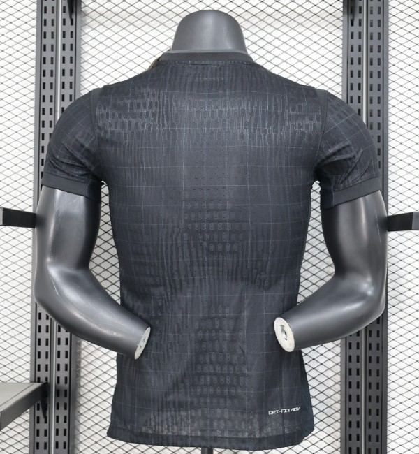 Tottenham Hotspur 2025/2026 away shirt player version