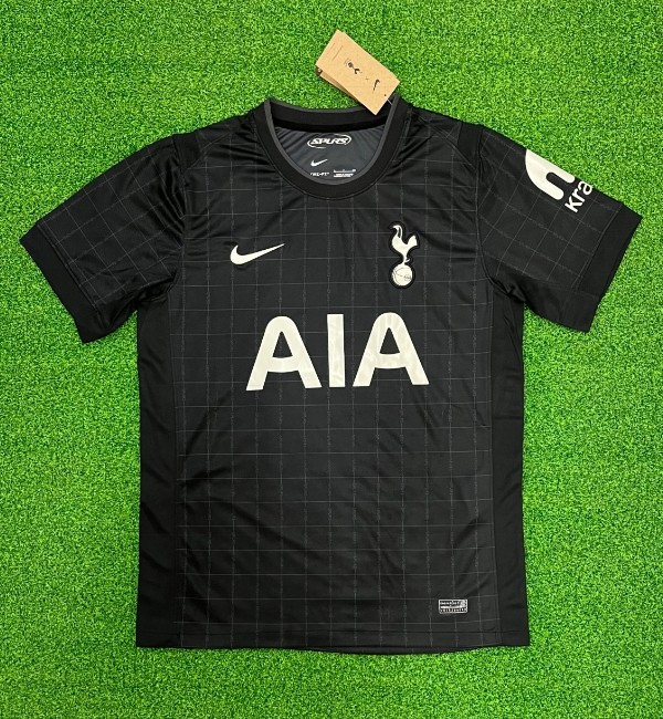 Tottenham Hotspur 2025/2026 away shirt