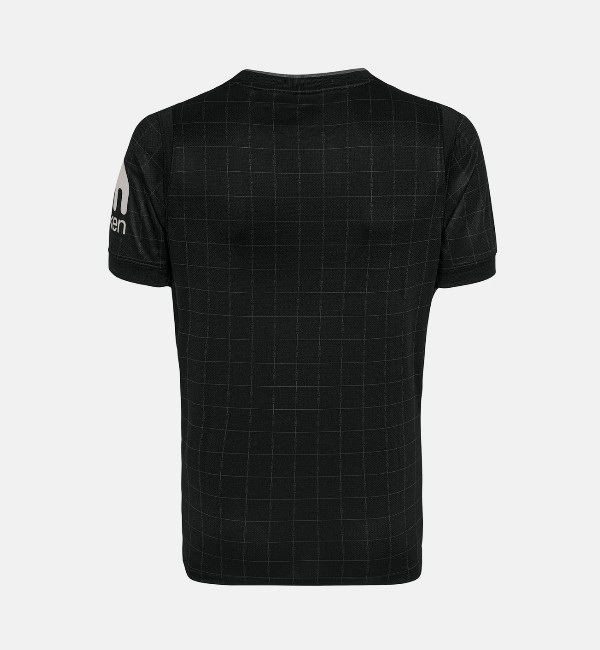 Tottenham Hotspur 2025/2026 away shirt