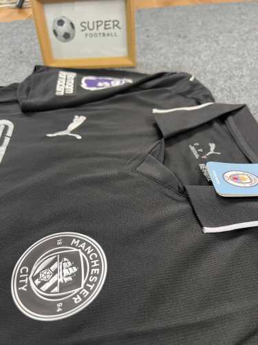 Manchester City 2025/2026 away shirt haaland