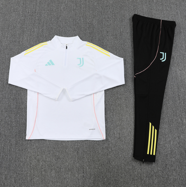 Javentus 2025/2026 1/4 zipper tracksuit white