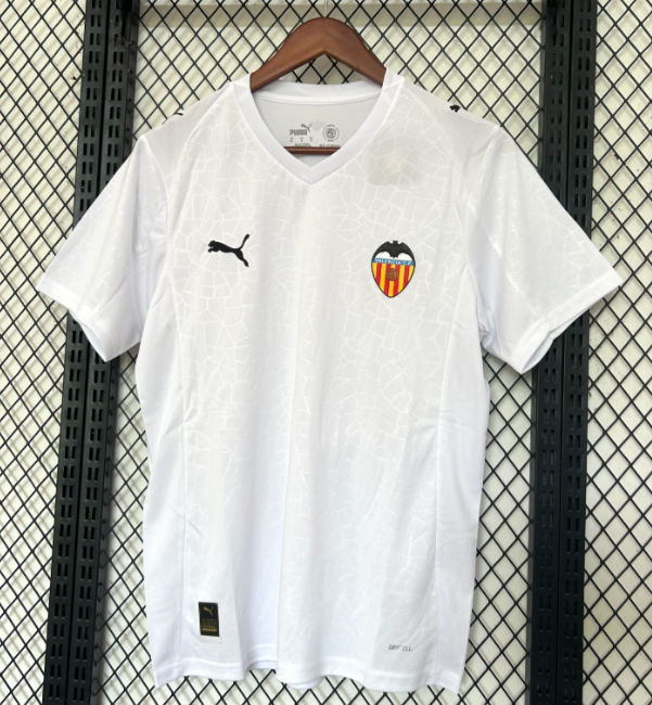 Valencia CF 2025/2026 home shirt (with sponsor)