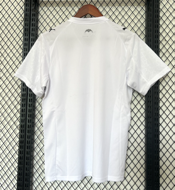 Valencia CF 2025/2026 home shirt (with sponsor)