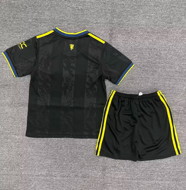 Manchester United 2025/2026 third full set kit (Adult and Kids)