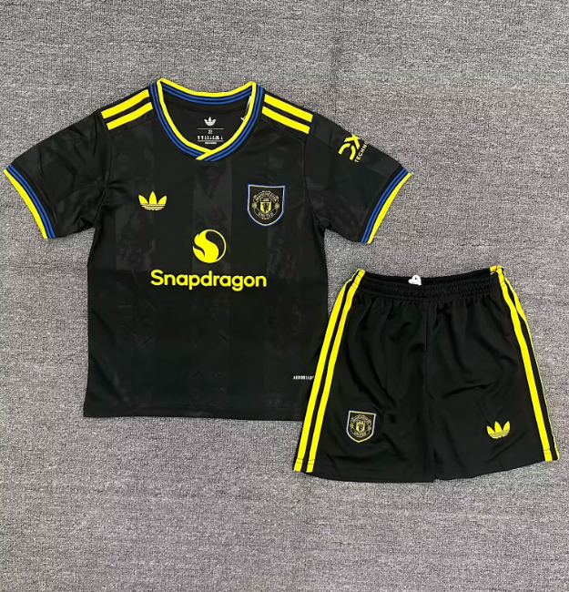 Manchester United 2025/2026 third full set kit (Adult and Kids)