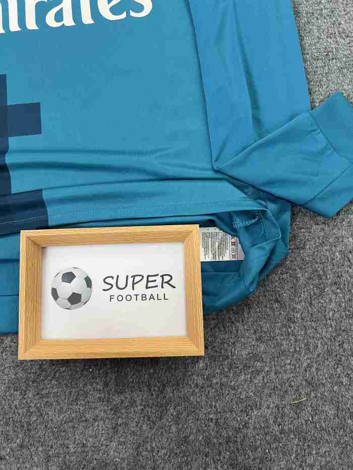 Real Madrid 2017/2018 third retro shirt long-sleeve Ronaldo