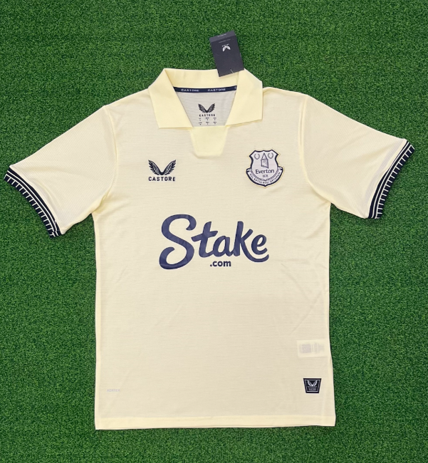 Everton 2025/2026 away shirt