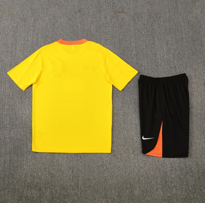 Brazi 2025 short sleeve and shorts tracksuit camouflage yellow