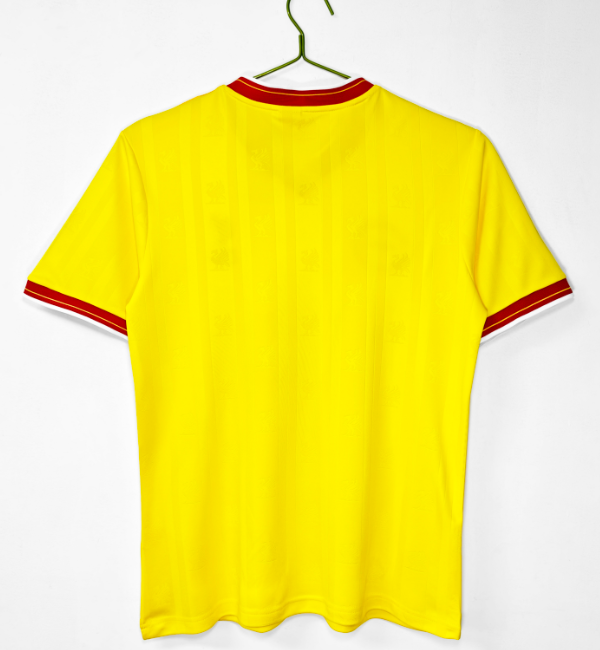 Liverpool 1985/1986 away retro shirt
