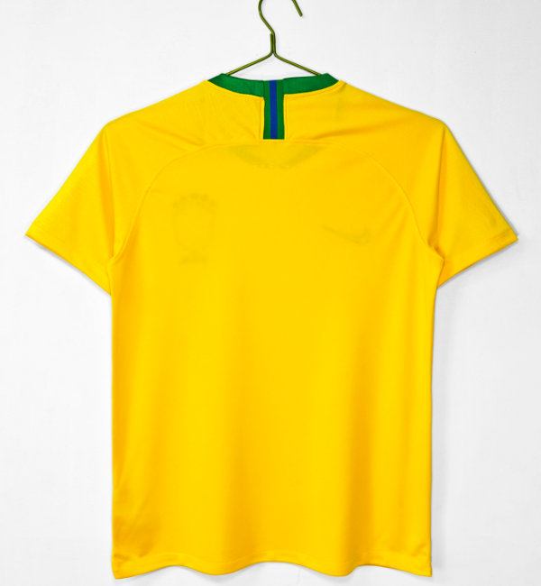 Brazil 2018 home shirt Neymar