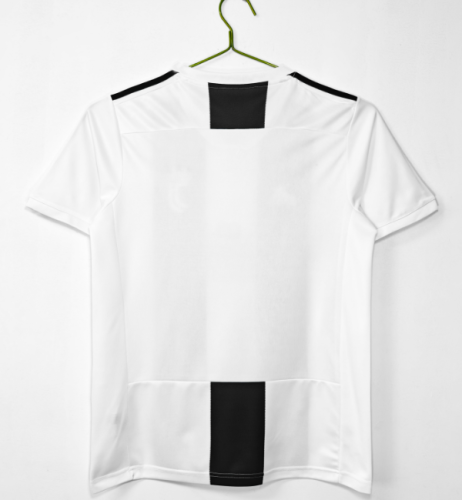 Javentus 2018/2019 home retro shirt Ronaldo