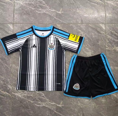 Newcastle United 2026/2027 home full set kit (Adult and Kids)