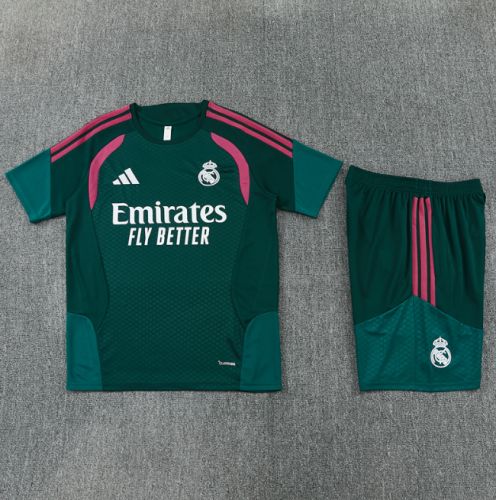 Real Madrid 2026/2027 short sleeve and shorts tracksuit dark green and red