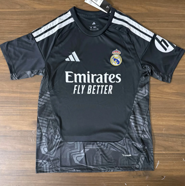 Real Madrid 2026/2027 goalkeeper shirt black