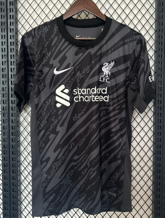 Liverpool 2024/2025 goalkeeper shirt black