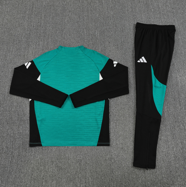 Liverpool 2025/2026 1/4 zipper tracksuit green