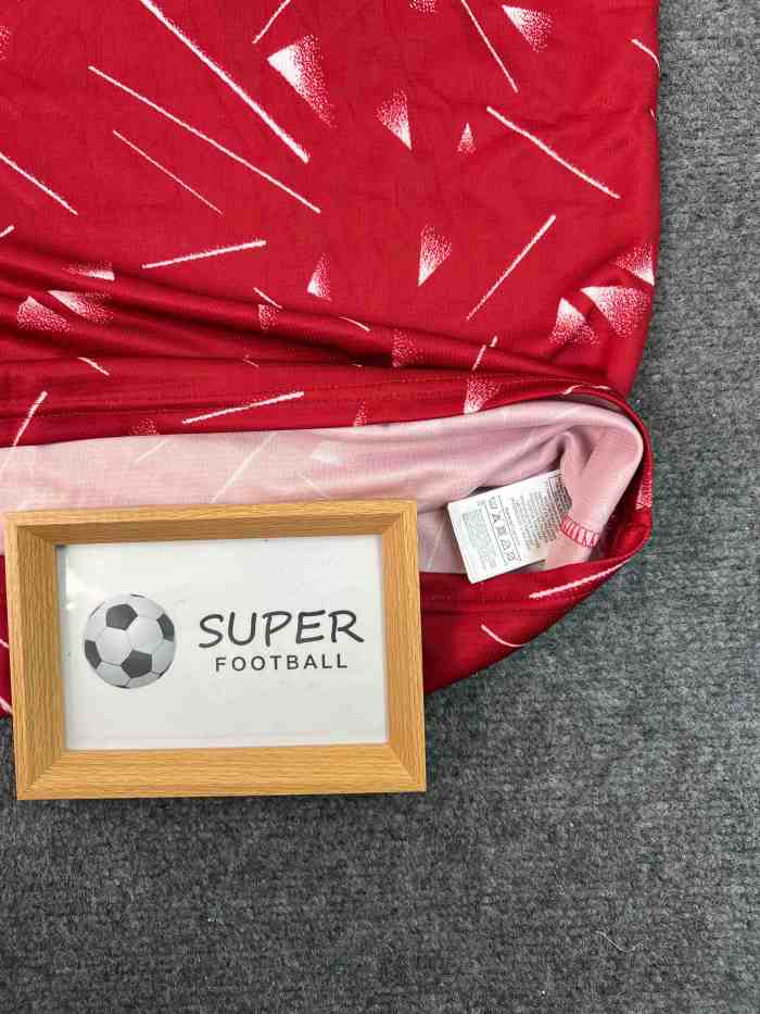 Liverpool 2026/2027 home shirt