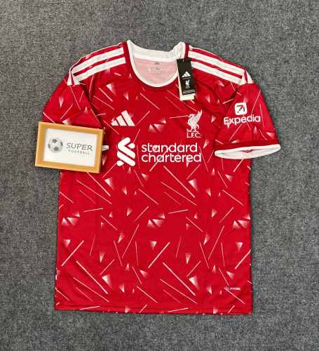 Liverpool 2026/2027 home shirt