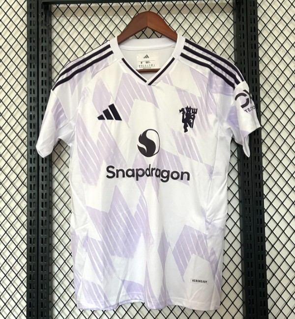 Manchester Unitde 2025/2026 away shirt