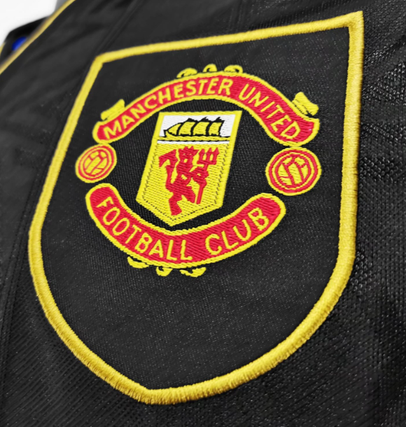 Manchester Unitde  1993/1994 away retro shirt CANTONA