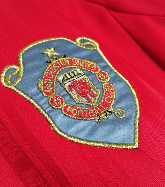 Manchester Unitde  1999/2000 home retro shirt (long sleeve) BECKHAM