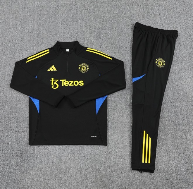 Manchester Unitde  2025/2026 1/4 zipper tracksuit black