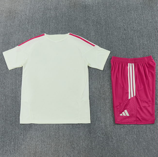 Real Madrid 2026/2027 short sleeve and shorts tracksuit white and pink