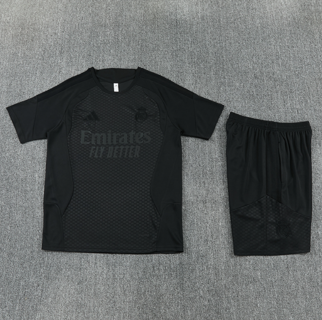 Real Madrid 2026/2027 short sleeve and shorts tracksuit black
