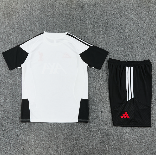 Liverpool 2026/2027 short sleeve and shorts tracksuit white