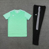 2023 AD05 Green Short-sleeved Trouser Suit