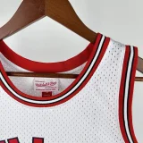 1984-85 BULLS JORDAN #23 White Retro Top Quality Hot Pressing NBA Jersey(圆领）