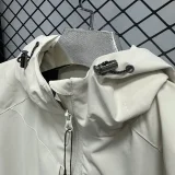 2024 VANS Thickened warm Beige Outdoor Jackets #F7加绒冲锋衣