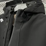 2024 Descente Thickened warm Black Outdoor Jackets #A802加绒冲锋衣
