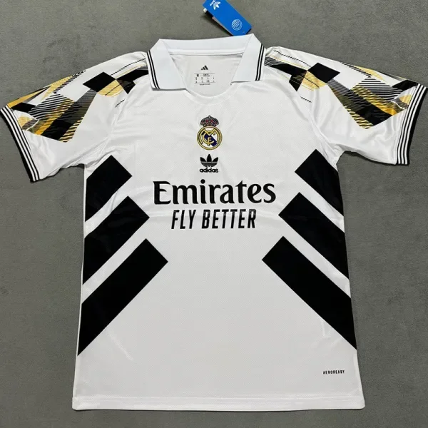 25-26 RMA Special Edition White Fans Training shirts  中间标