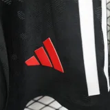 2025-26 LIV Black Player Version shorts Pants (球员短裤)