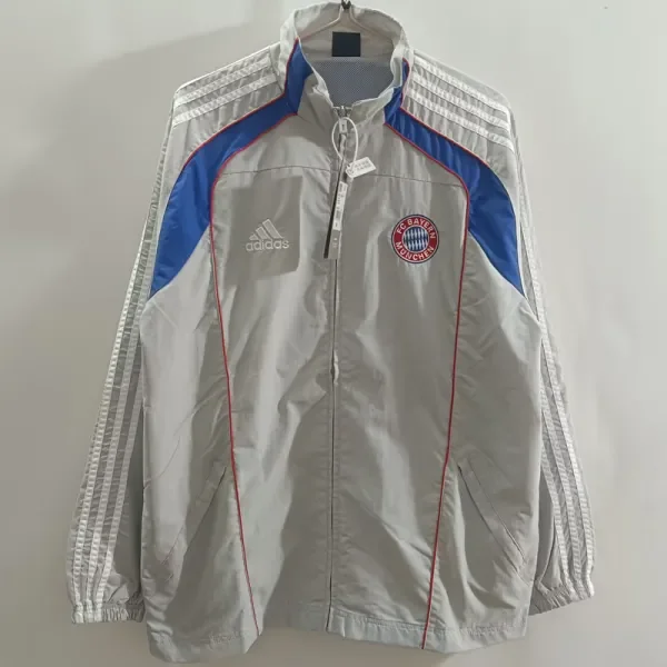 25-26 Bayern Grey Windbreaker #刺绣