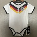 25-26 Germany White Baby Infant Crawl Suit
