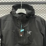 2025 ARC-TERYX Black Outdoor Jackets #Y004冲锋衣