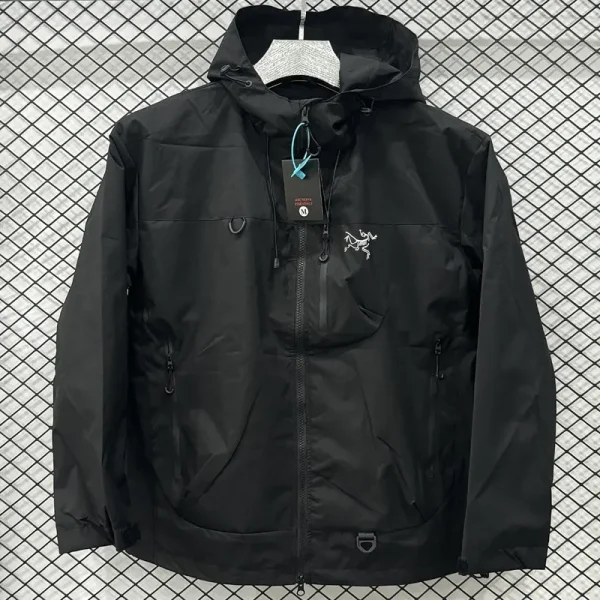 2025 ARC-TERYX Black Outdoor Jackets #Y004冲锋衣