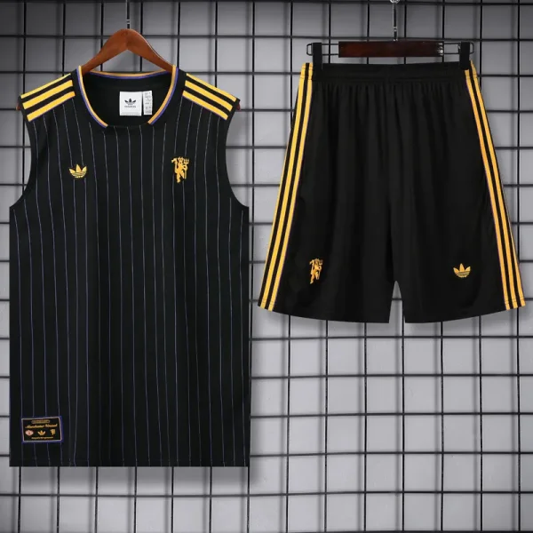 25-26 Man Utd Black Tank top and shorts suit #条纹