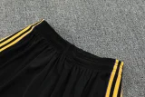 25-26 Man Utd Black Training Short Suit #条纹