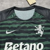 2025-26 Sporting Lisbon Christmas Edition Fans Soccer Jersey (圣诞版)