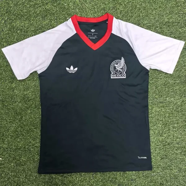 26-27 Mexico Black Fans Training shirts (红V领)
