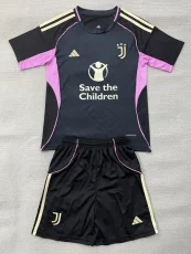 26-27 JUV Black Concept Edition Kids Training
