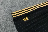 25-26 Man Utd Black Training Short Suit