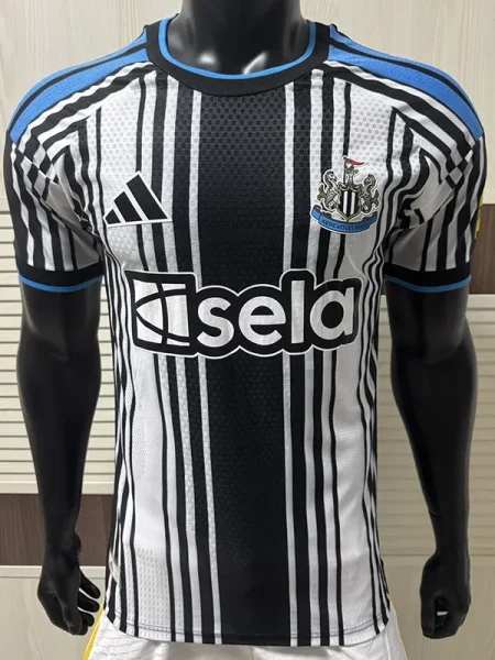 26-27 Newcastle Home Player Version Soccer Jersey